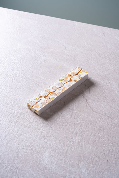 TORRONE ARTIGIANALE CON FRUTTA SECCA E CARAMELLO SALATO